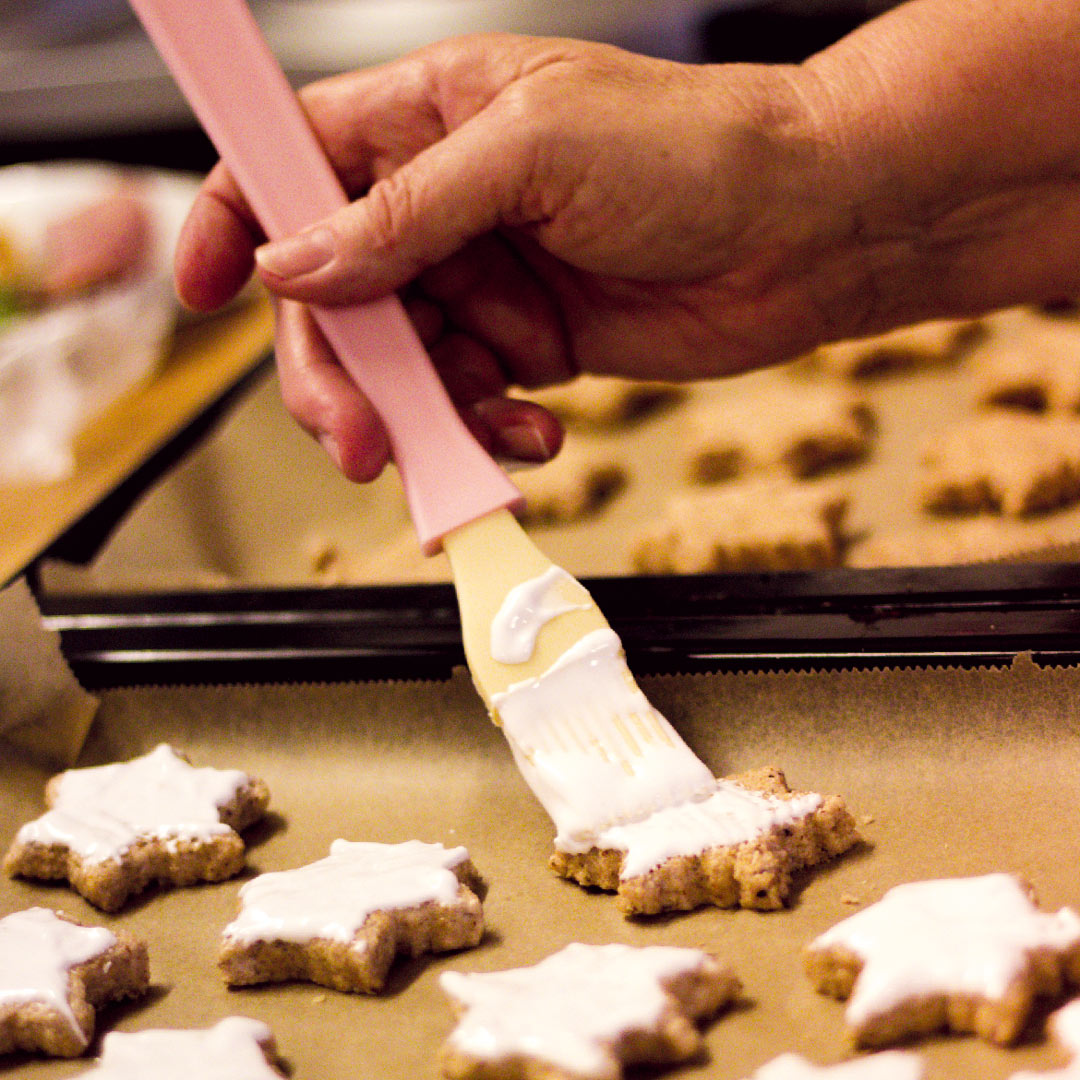 Zimtsterne aus dem Weihnachts-Backbuch von Kuchentratsch