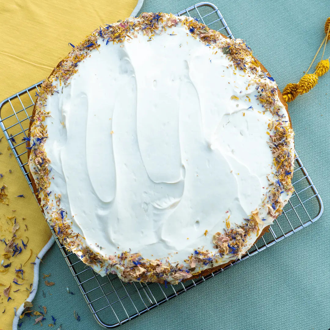 Karottenkuchen von Oma Irmgard von Kuchentratsch - mit leckerem Frischkäse-Topping