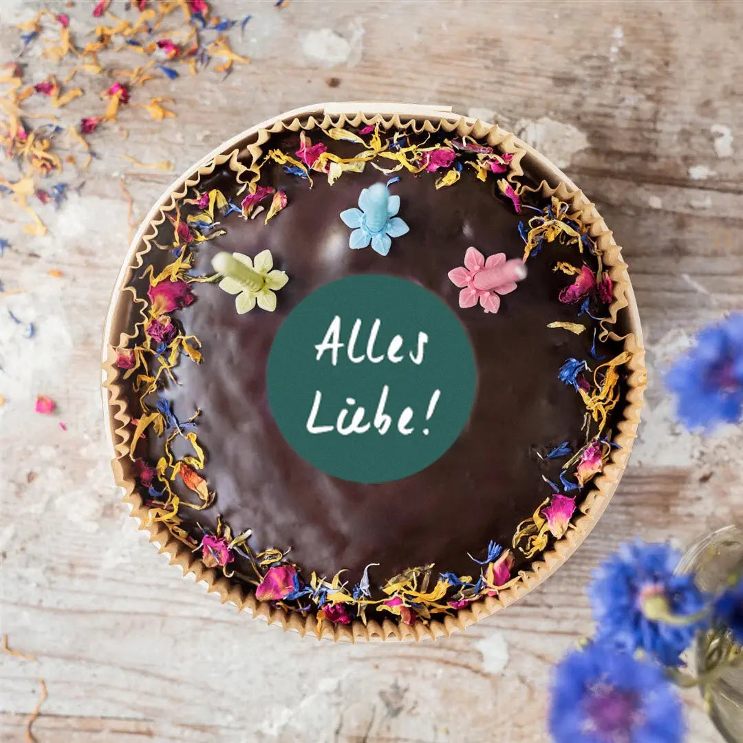 Mini Geburtstagskuchen Schoko von Kuchentratsch mir grünerAlles Liebe Oblate